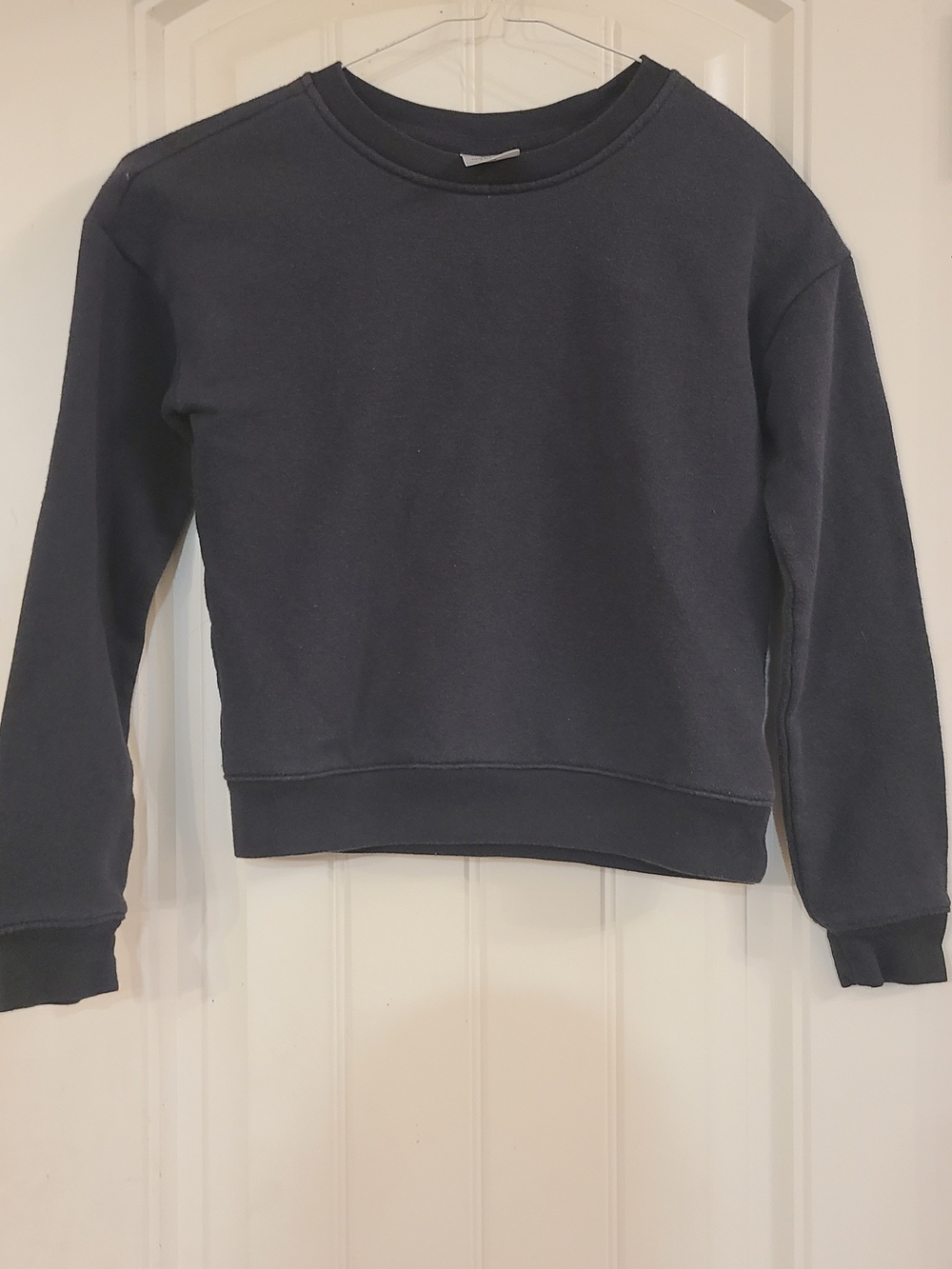Athletic Works Kids's Black Crewneck Pullover Size M